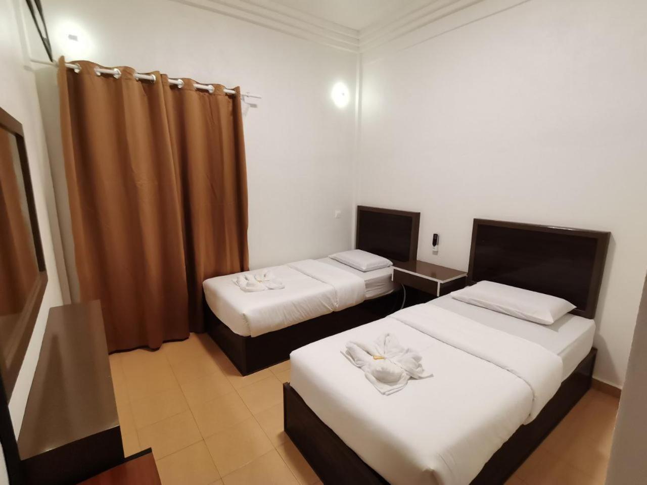 Matahari Long Beach 페렌티안 아일랜드 외부 사진